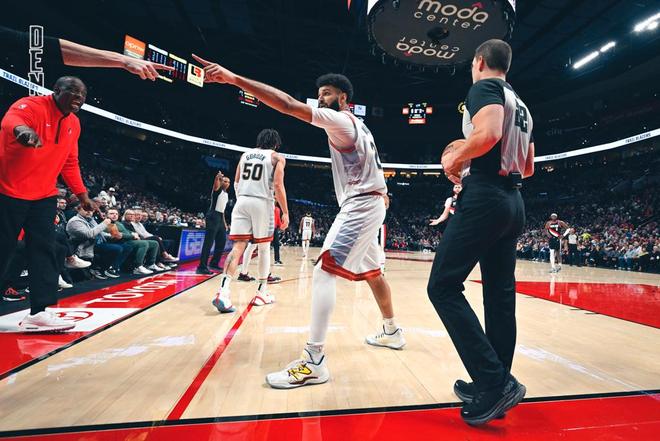 Rookie连续三场比赛得分超过最后时刻胜出，掘金不断突破！